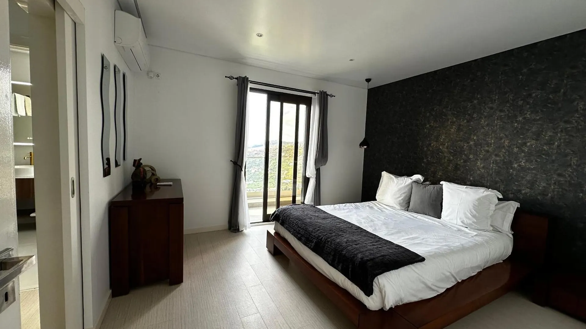Maison Du Soleil Arco da Calheta  Holiday home